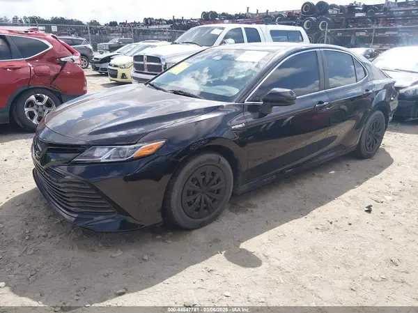 4T1C31AK9LU526355 2020 TOYOTA CAMRY - Image 2