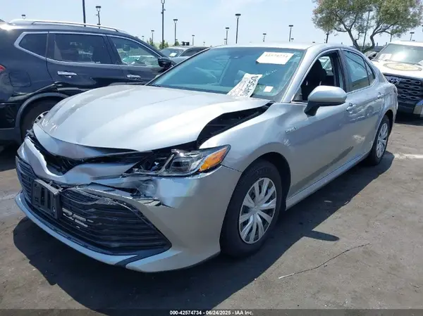 4T1C31AK9LU542720 2020 TOYOTA CAMRY - Image 2
