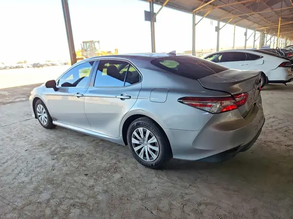 4T1C31AK9LU545777 2020 TOYOTA CAMRY - Image 2