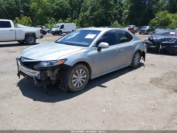 4T1C31AK9MU024172 2021 TOYOTA CAMRY - Image 2