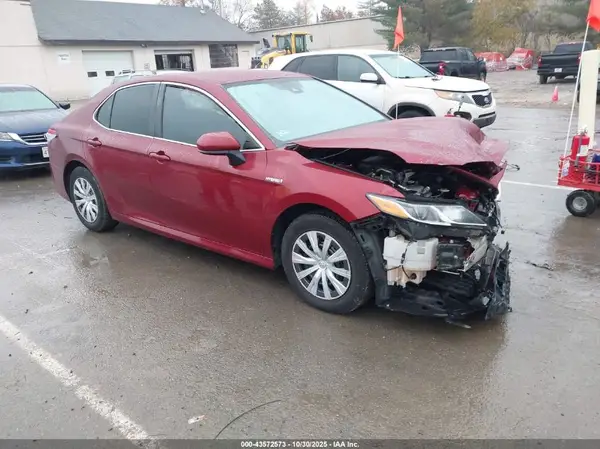 4T1C31AK9MU027315 2021 TOYOTA CAMRY - Image 1