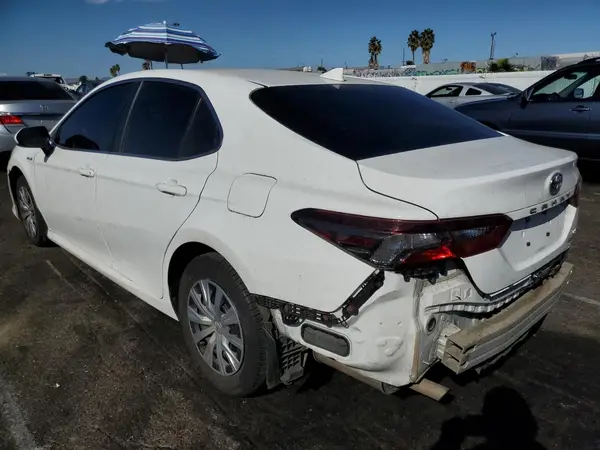 4T1C31AK9MU550432 2021 TOYOTA CAMRY - Image 2