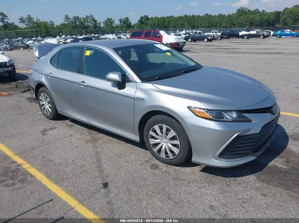 4T1C31AK9MU562841 2021 TOYOTA CAMRY - Image 1