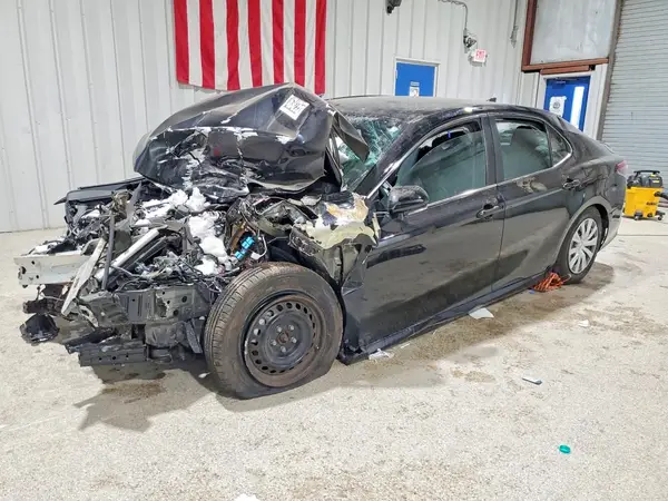 4T1C31AK9MU563567 2021 TOYOTA CAMRY - Image 1