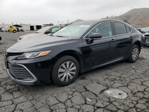 4T1C31AK9NU575753 2022 TOYOTA CAMRY - Image 1