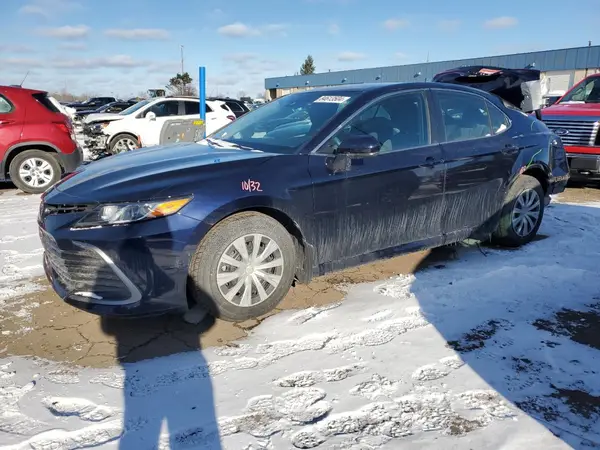 4T1C31AK9NU588180 2022 TOYOTA CAMRY - Image 1