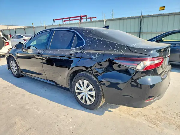 4T1C31AK9NU589426 2022 TOYOTA CAMRY - Image 2