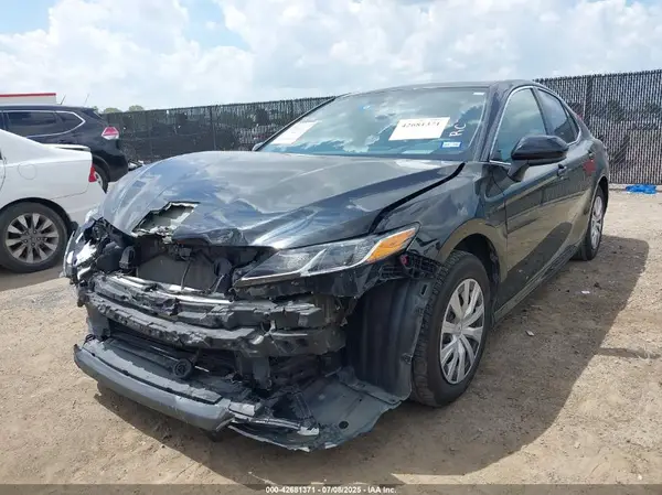 4T1C31AK9PU055622 2023 TOYOTA CAMRY - Image 2