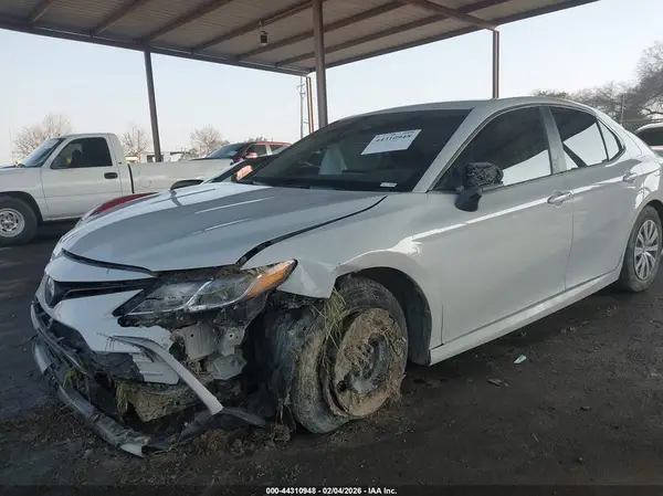 4T1C31AK9PU056561 2023 TOYOTA CAMRY - Image 2
