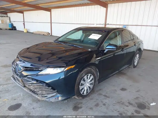 4T1C31AKXLU011865 2020 TOYOTA CAMRY - Image 2