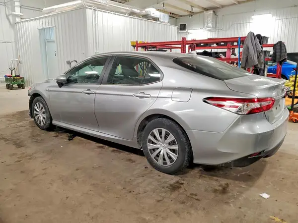 4T1C31AKXLU518572 2020 TOYOTA CAMRY - Image 2
