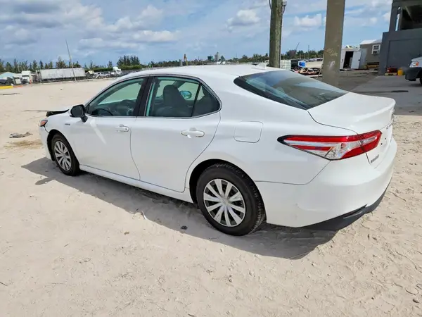4T1C31AKXLU528406 2020 TOYOTA CAMRY - Image 2