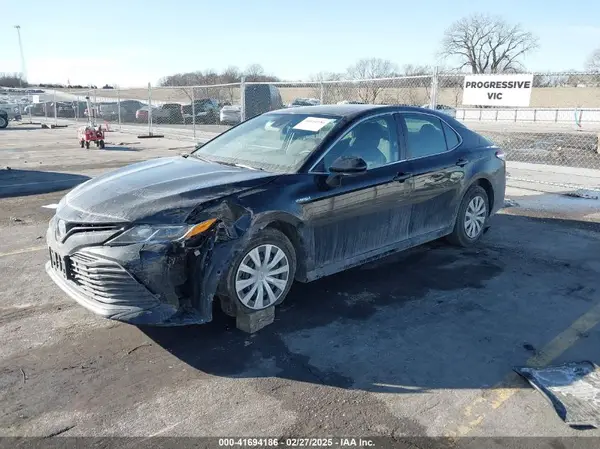 4T1C31AKXLU537333 2020 TOYOTA CAMRY - Image 2