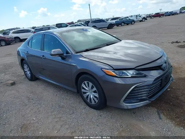4T1C31AKXMU022642 2021 TOYOTA CAMRY - Image 1