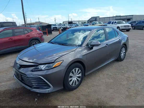 4T1C31AKXMU022642 2021 TOYOTA CAMRY - Image 2