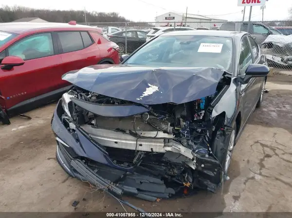 4T1C31AKXMU565585 2021 TOYOTA CAMRY - Image 2