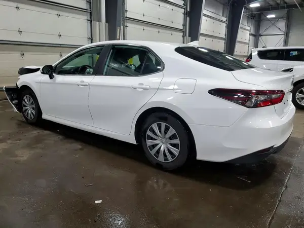 4T1C31AKXNU581464 2022 TOYOTA CAMRY - Image 2