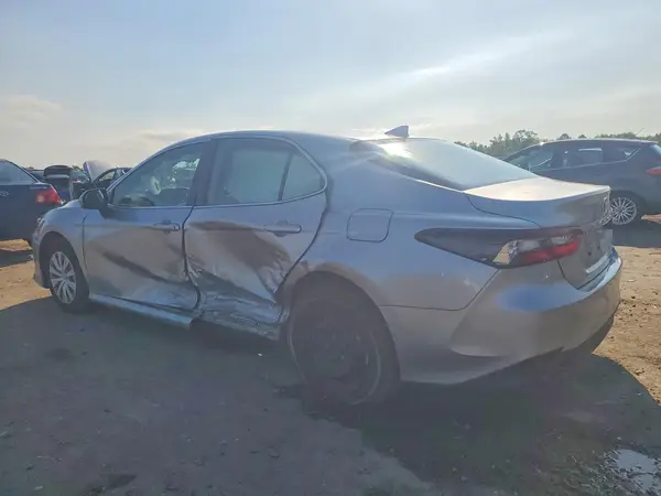 4T1C31AKXNU588382 2022 TOYOTA CAMRY - Image 2