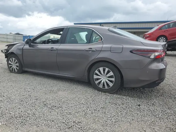 4T1C31AKXNU590004 2022 TOYOTA CAMRY - Image 2