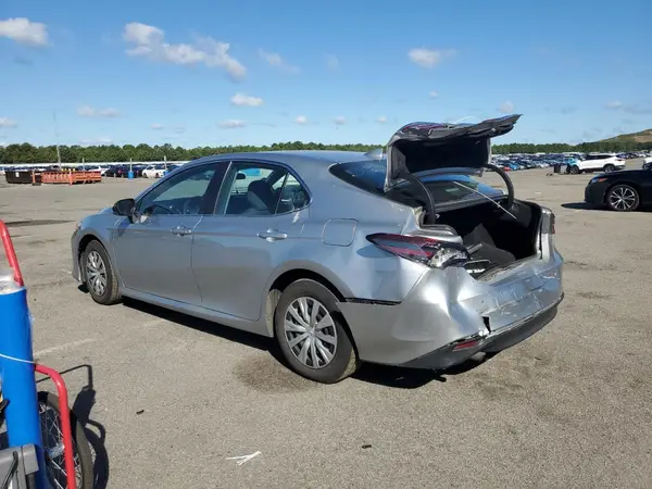 4T1C31AKXNU590312 2022 TOYOTA CAMRY - Image 2