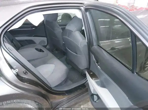 4T1C31AKXNU595560 2022 TOYOTA CAMRY - Image 8