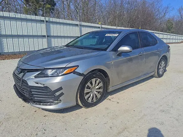 4T1C31AKXNU599396 2022 TOYOTA CAMRY - Image 1