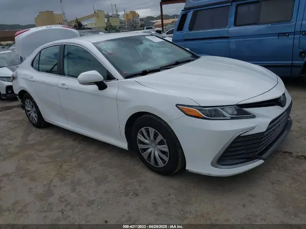 4T1C31AKXPU610089 2023 TOYOTA CAMRY - Image 1