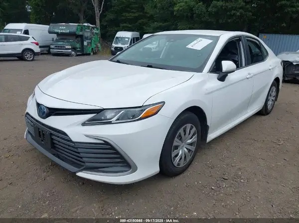 4T1C31AKXPU610318 2023 TOYOTA CAMRY - Image 2