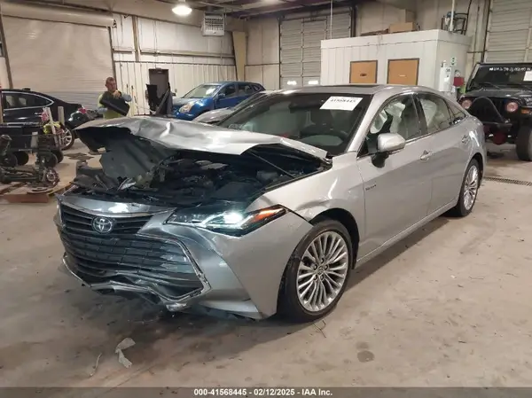 4T1CA1ABXMU001067 2021 TOYOTA AVALON - Image 2