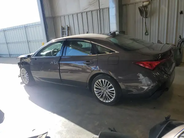 4T1D21FB9LU016023 2020 TOYOTA AVALON - Image 2