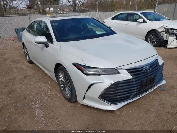4T1DA1AB1NU013114 2022 TOYOTA AVALON - Image 1