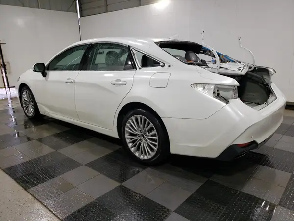 4T1DA1AB1NU013601 2022 TOYOTA AVALON - Image 2
