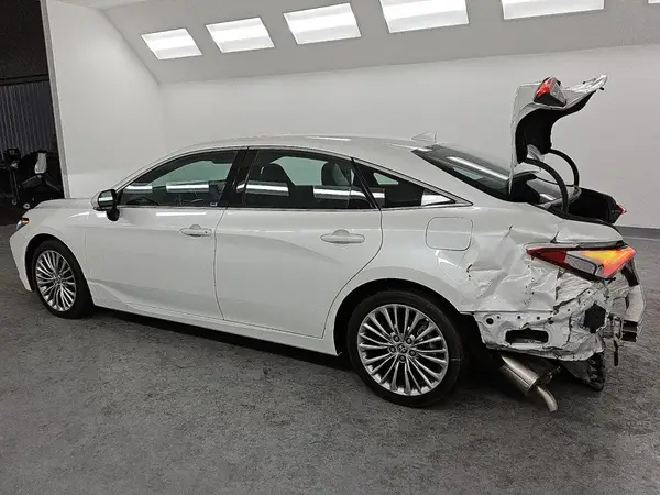 4T1DA1AB1NU015011 2022 TOYOTA AVALON - Image 2