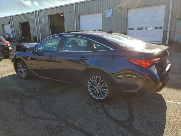 4T1DA1AB2MU010429 2021 TOYOTA AVALON - Image 2