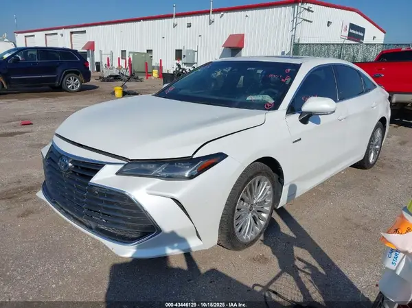 4T1DA1AB3MU007961 2021 TOYOTA AVALON - Image 2