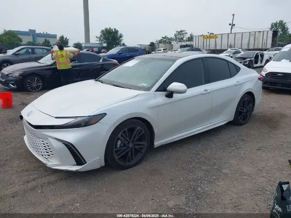4T1DAACK0SU017292 2025 TOYOTA CAMRY - Image 2