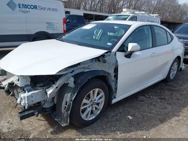 4T1DAACK0SU017566 2025 TOYOTA CAMRY - Image 2