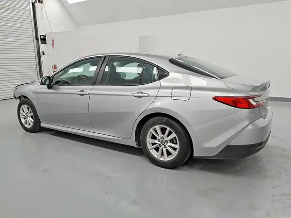 4T1DAACK0SU021293 2025 TOYOTA CAMRY - Image 2