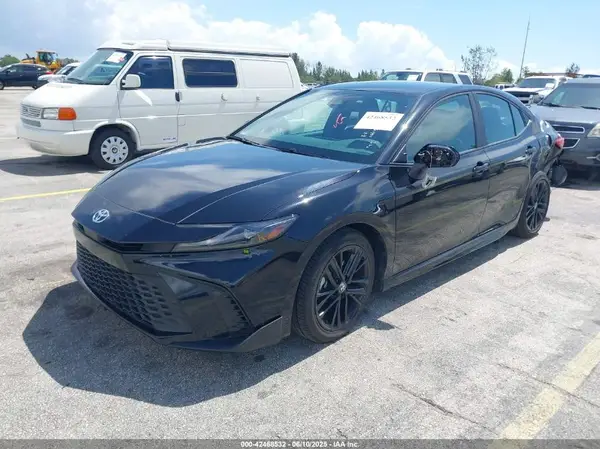 4T1DAACK0SU024677 2025 TOYOTA CAMRY - Image 2