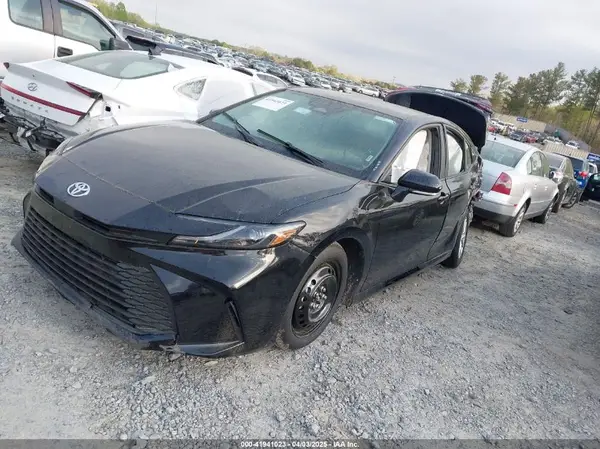 4T1DAACK0SU028406 2025 TOYOTA CAMRY - Image 2