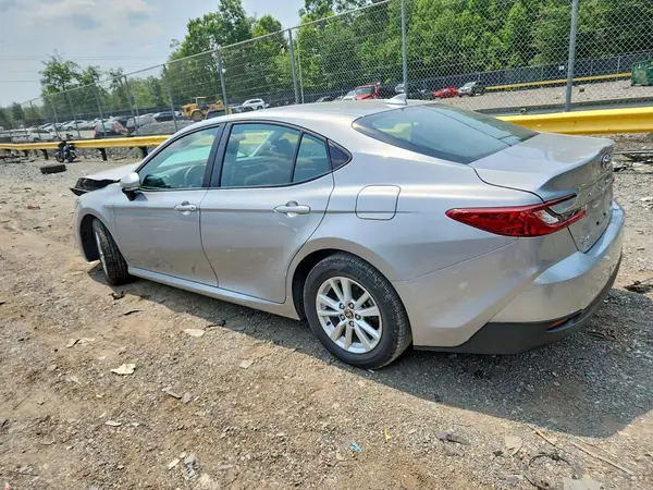 4T1DAACK0SU034044 2025 TOYOTA CAMRY - Image 2