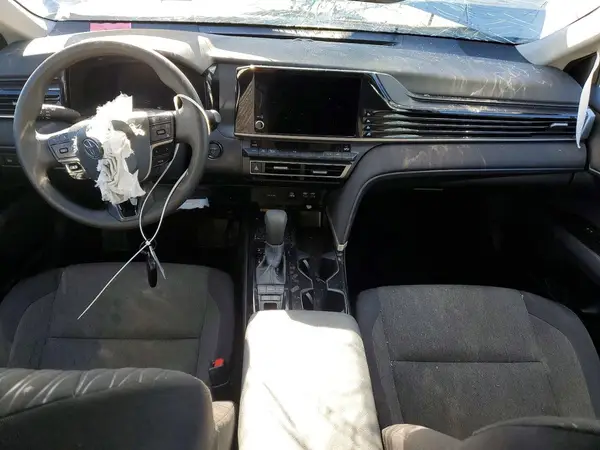 4T1DAACK0SU034660 2025 TOYOTA CAMRY - Image 8