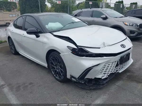 4T1DAACK0SU037056 2025 TOYOTA CAMRY - Image 1