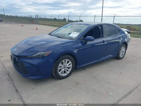 4T1DAACK0SU037462 2025 TOYOTA CAMRY - Image 2