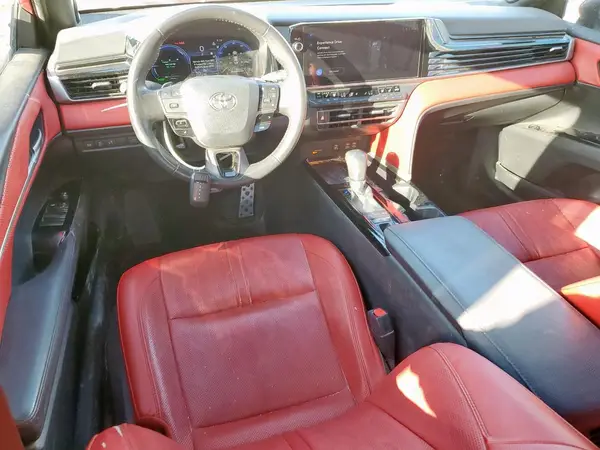 4T1DAACK0SU042712 2025 TOYOTA CAMRY - Image 8