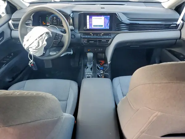4T1DAACK0SU054441 2025 TOYOTA CAMRY - Image 8