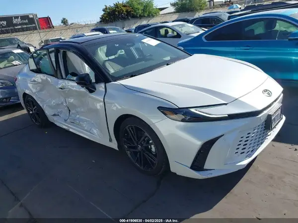 4T1DAACK0SU056092 2025 TOYOTA CAMRY - Image 1