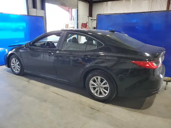 4T1DAACK0SU059073 2025 TOYOTA CAMRY - Image 2
