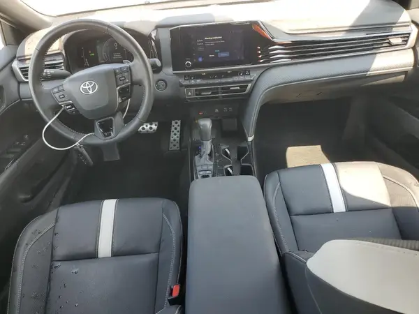 4T1DAACK0SU060577 2025 TOYOTA CAMRY - Image 8