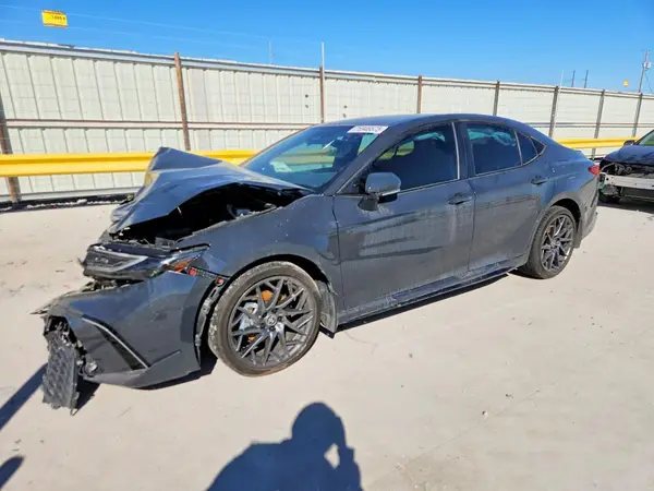 4T1DAACK0SU061681 2025 TOYOTA CAMRY - Image 1